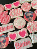 Its  a barbie world ! (12 cookies)