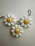 Smiley daisy clicker