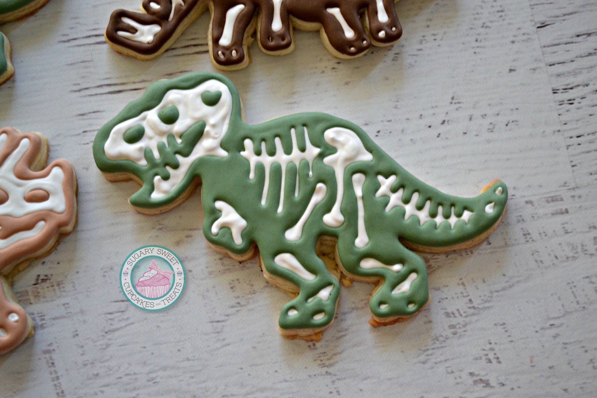 Extra large selling dinosaur cookies (12)